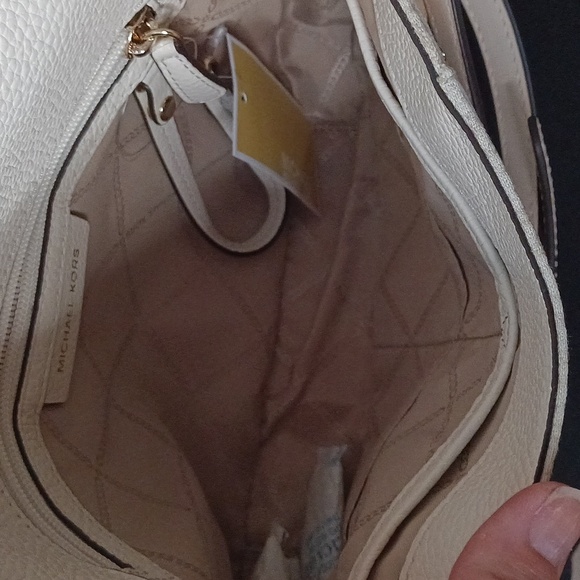 MICHAEL KORS EVIE NWT😍😍😍😍 - Picture 5 of 9